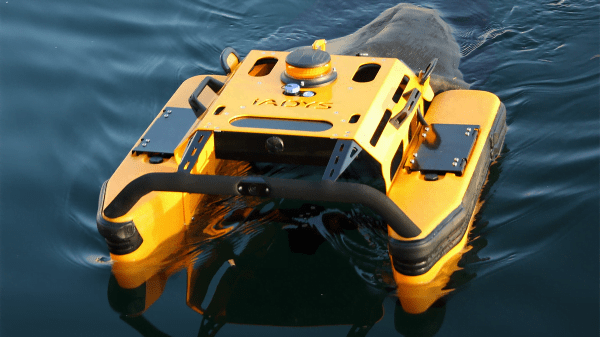remote controlled boat